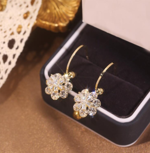 New Flower Short Earrings
