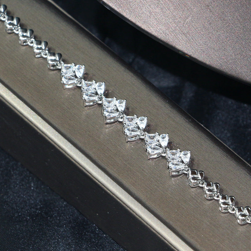 Zircon Ornament Set